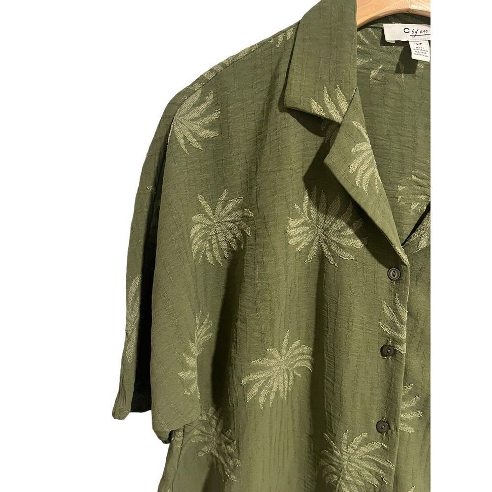 C By One Green Palm Button Up Blouse Small - Picture 2 of 9
